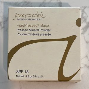Nwt Jane  iredale pure pressed base chestnut